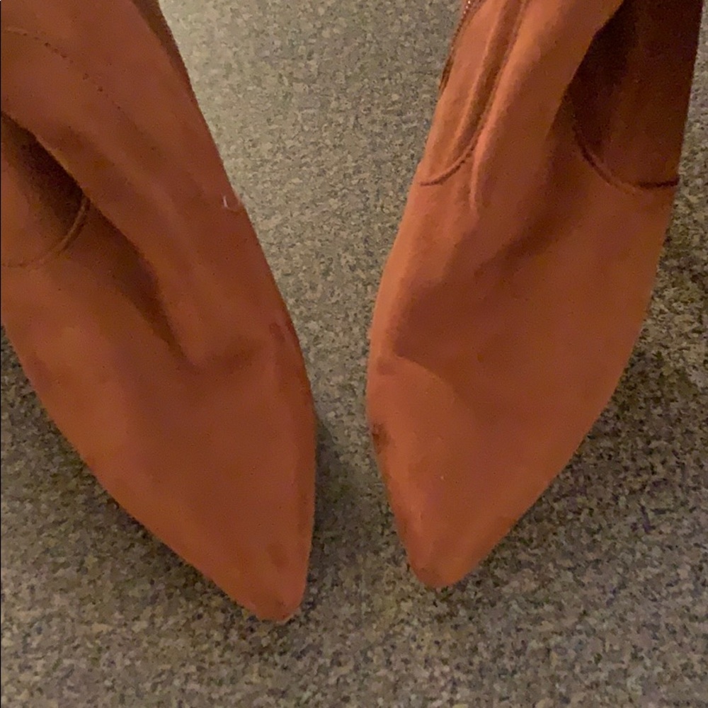 Boots - Picture 5 of 8